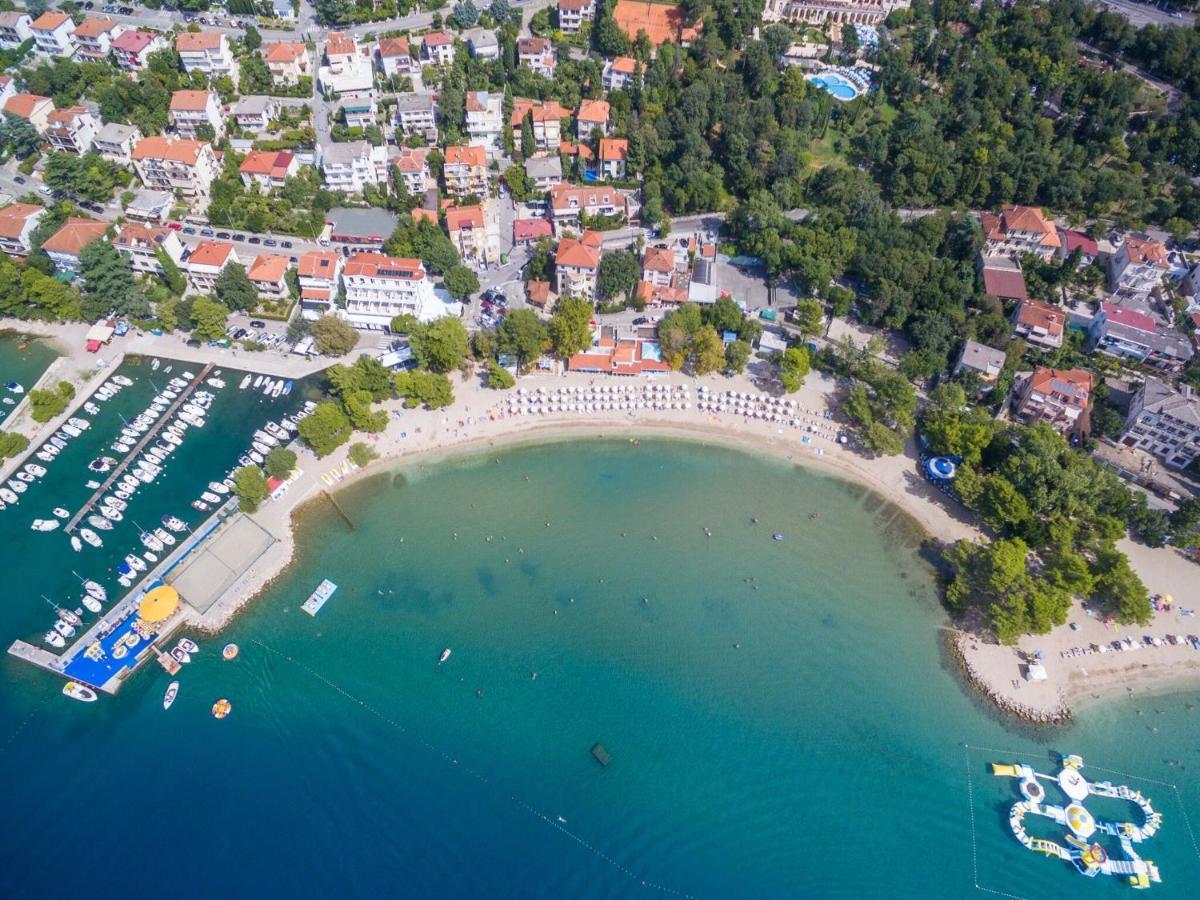 Apartments Artan Crikvenica Exterior photo